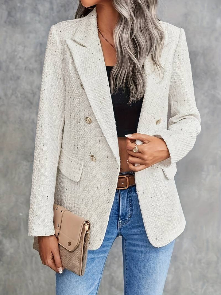 Notch collar blazer women detail