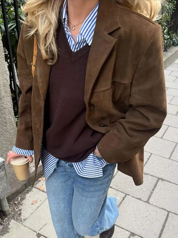 Oversized suede blazer women detail