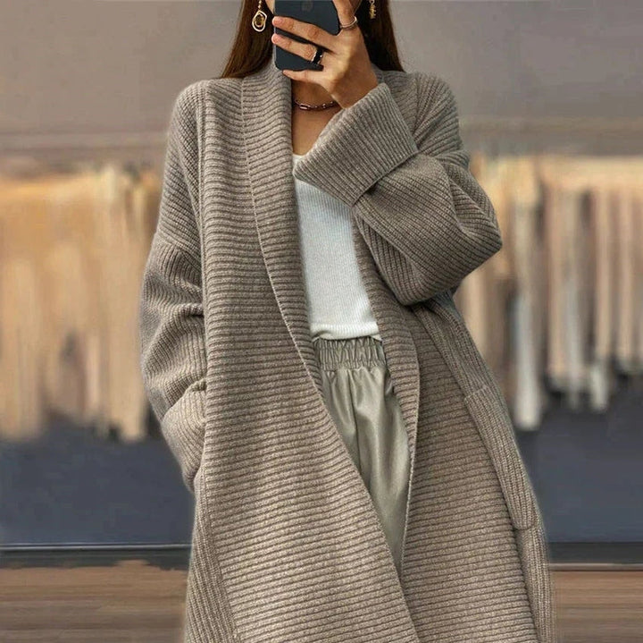 Knit cardigan women detail