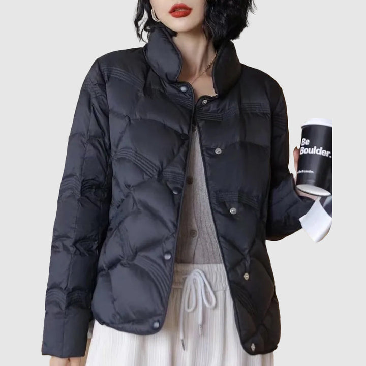 Lightweight quilted jacket women detail