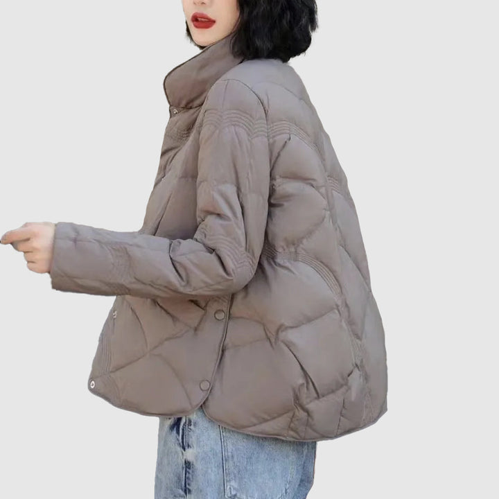 Lightweight quilted jacket women detail