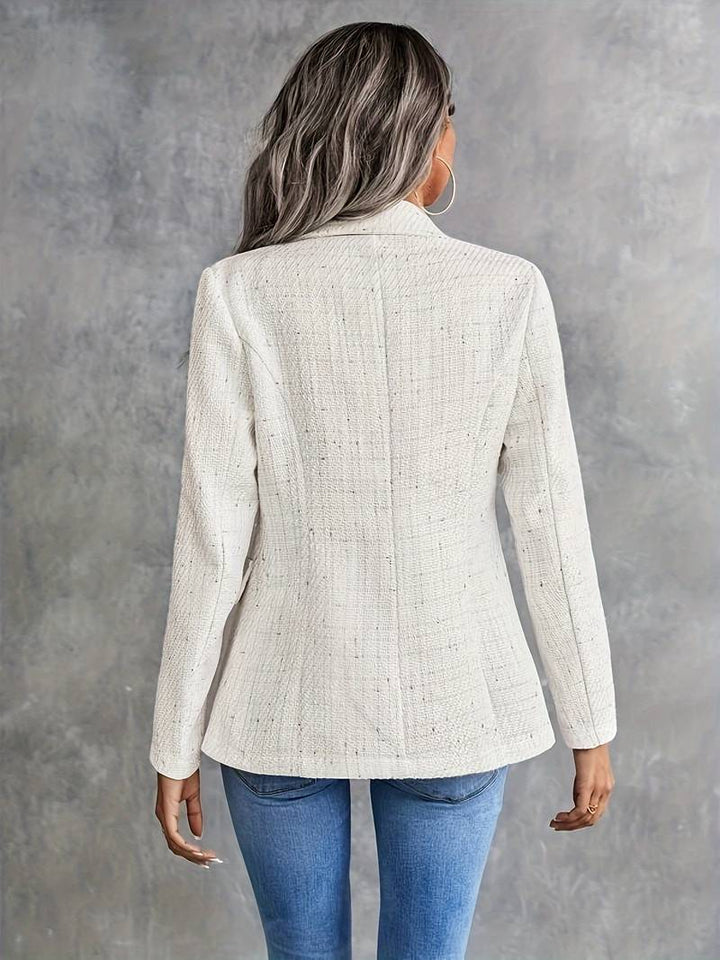 Notch collar blazer women detail