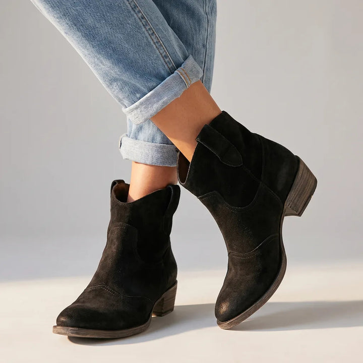 Cowboy boots women black