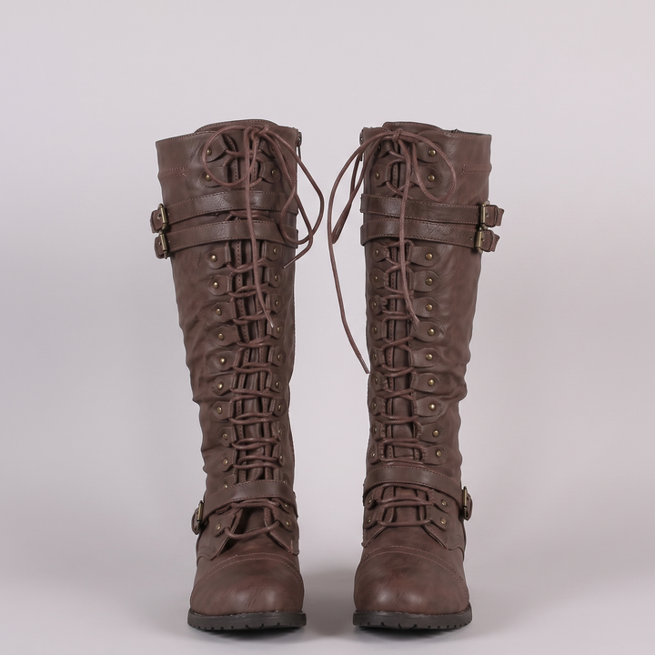 High women's boots with trendy laces and straps