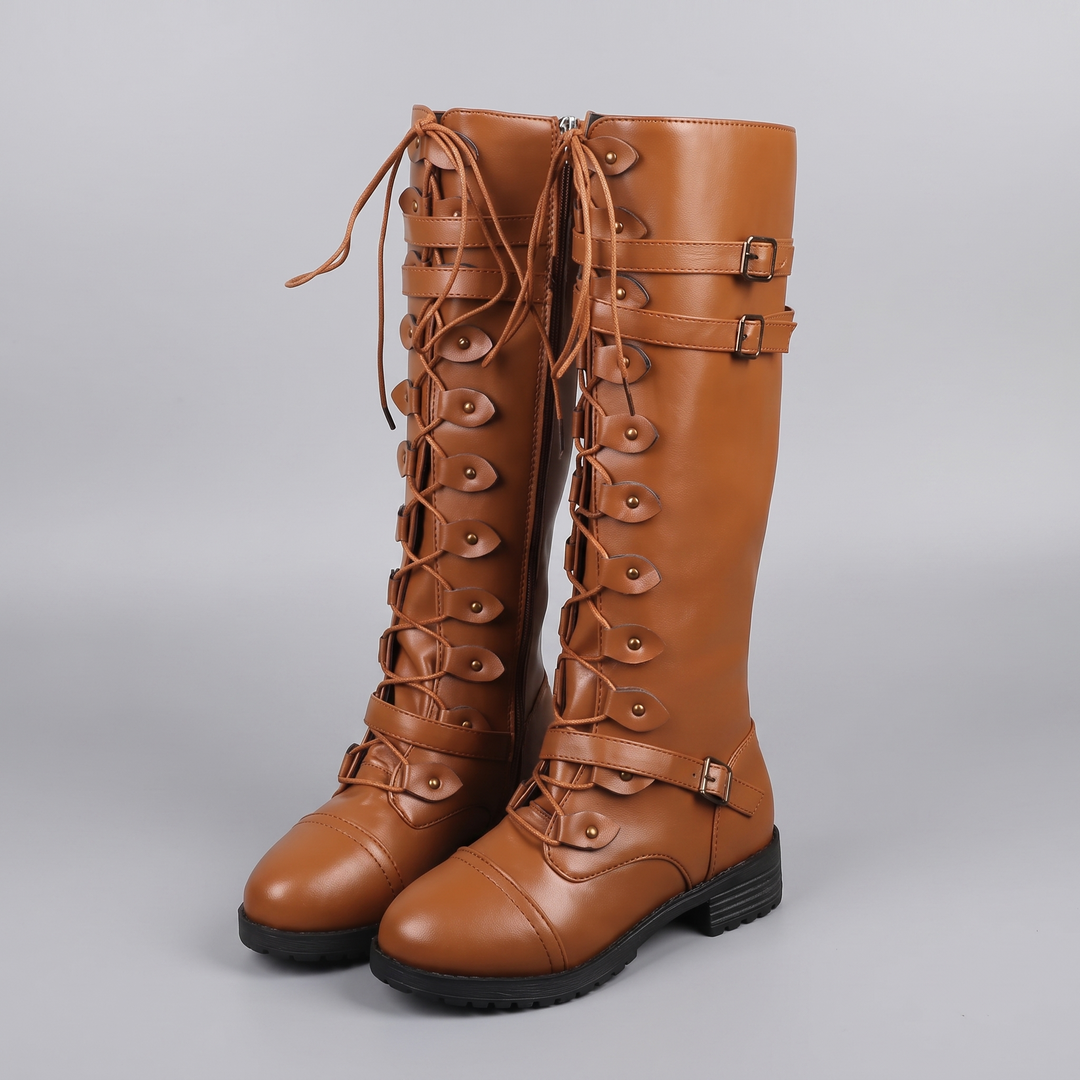 High women's boots with trendy laces and straps
