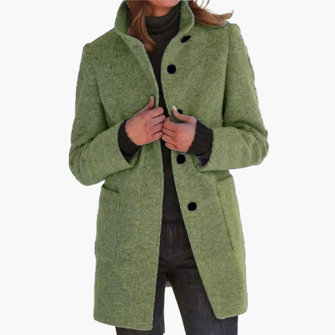 Short wool blend coat women styled
