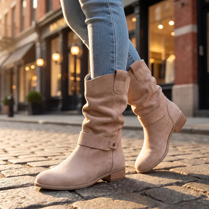 Slouch boots women detail