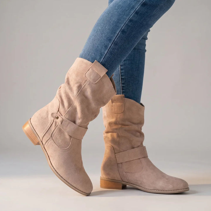 Slouch boots women beige