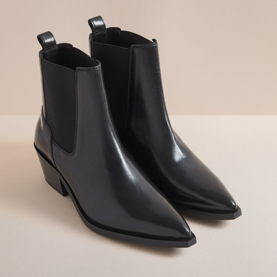 Pointed Toe Western Chelsea Boots with Angled Block Heel and Elastic Side Gussets